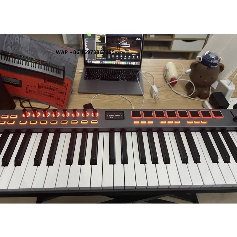 Midi Controller Pad - MIDIPLUS XMAX Portable USB MIDI Controller